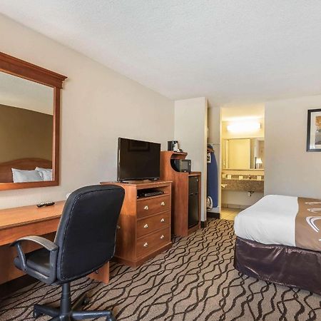 Quality Inn Charleston - Sikeston Exterior photo