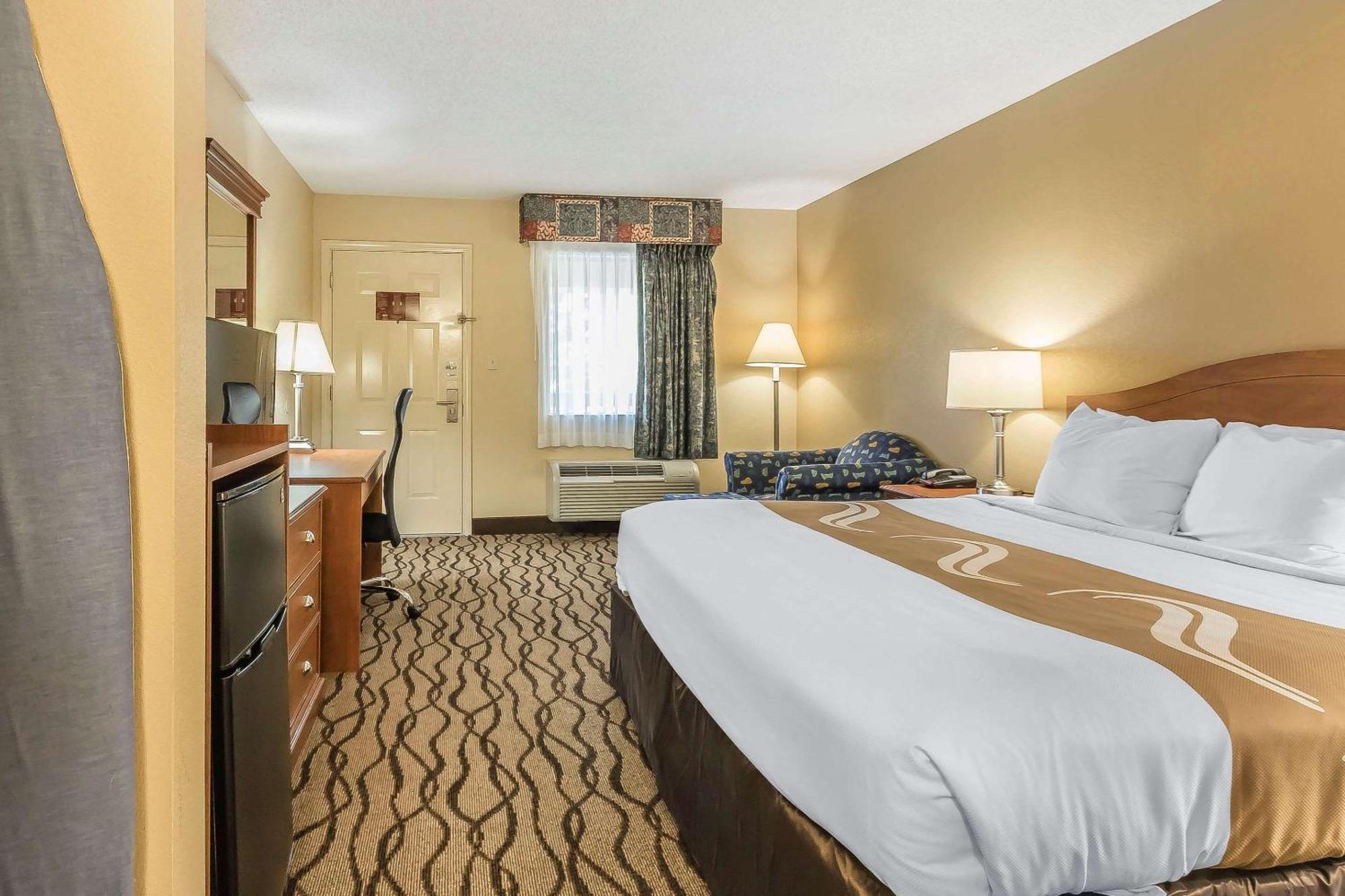 Quality Inn Charleston - Sikeston Exterior photo